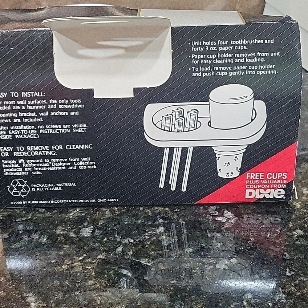 Vintage NIB Rubbermaid Designer Collection Toothbrush Arosa Magnetic Soap Holder